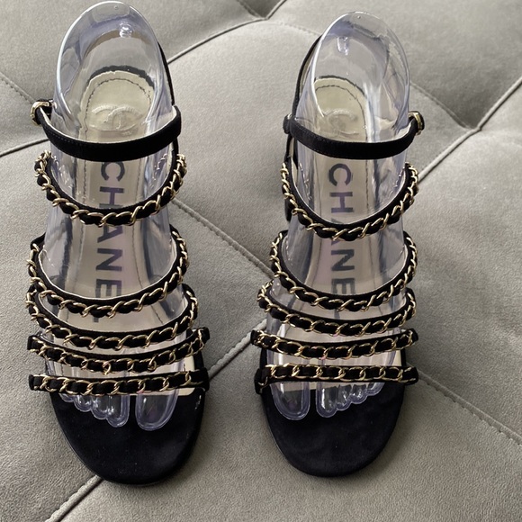 CHANEL Shoes - Stunning Chanel Chain sandals in Black Suede